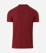 Remera slim de manga corta con cuello redondo, confeccionada en tejido de viscosa con textura de rayas verticales.