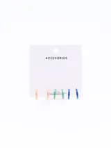 Set de tres pares de aros tipo argolla, de metal esmaltado en colores rosa pastel, celeste y azul.