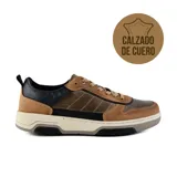 Zapato Hi-Tec Ian de cuero color marrón con detalles en negro.