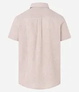 Camisa de corte regular confeccionada en mezcla de lino y algodón, con cuello inglés, manga corta y cierre frontal abotonado. Diseño liso en color beige de la marca Marfinno.