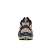 Championes de trekking Merrell modelo Speed Strike 2, color marrón con detalles en negro. Presentan una parte superior de malla transpirable y material sintético resistente a la abrasión, con entresuela de espuma EVA para mayor estabilidad y suela de goma con tracción duradera.