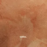 Tapado largo de lana merino afieltrada color gris con toques de amarillo. Diseño abierto al frente, de corte amplio y mangas largas.