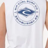 Musculosa blanca con logo circular de Rip Curl estampado en el pecho.