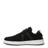 Championes urbanos Umbro modelo Block, color negro con detalles en blanco. Presentan el logo de la marca en el lateral y suela de goma blanca.