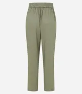 Pantalón celeste de corte recto, confeccionado en tejido de lino y viscosa. Presenta cintura elástica con lazo ajustable, bolsillos laterales y pliegues frontales.