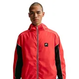 Campera deportiva Nike Air con capucha, diseño en color naranja con paneles laterales negros y detalles en blanco. Cuenta con cierre frontal completo y parche con logo en el pecho.
