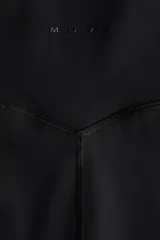 Leggings deportivas negras de tiro alto, confeccionadas con tejido funcional DryMove y SculptMove que realza el contorno y absorbe el sudor.
