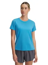 Remera deportiva Under Armour modelo Launch Shortsleeve de color celeste, con diseño de manga corta y cuello redondo. Confeccionada con tejido suave, ligero y transpirable que absorbe el sudor.