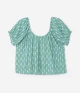 Blusa verde con estampado de piñas, escote cuadrado con elástico, mangas cortas abullonadas y corte holgado.