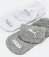 Kit de dos pares de medias invisibles Puma, uno blanco y otro gris, ambos con logo de la marca.