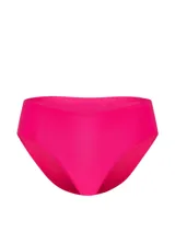 Panty tipo bikini de Victoria's Secret, confeccionado en microfibra supersuave y elástica color fucsia, con diseño sin costuras y termosellado.