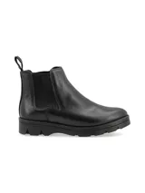 Botin chelsea de cuero vacuno negro con suela track de goma, elásticos laterales texturados y tirador trasero.