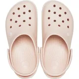 Zuecos Crocs modelo Crocband™ en color lila claro con plataforma blanca y una línea decorativa morada. Presentan el diseño clásico con orificios de ventilación y tira trasera ajustable.