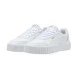 Championes Puma modelo Carina Mia, de diseño urbano con plataforma, color blanco con detalles en dorado en el logo lateral y la lengüeta.