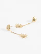 Caravanas colgantes de acero quirúrgico color dorado, con diseño de dije en forma de sol y cadena fina.