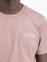 Camiseta de manga corta para hombre con efecto desgastado, corte regular fit y estampado en la espalda con la inscripción "El Ganso Naturally Vintage".