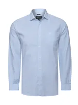 Camisa de manga larga RKF modelo Flasquare, color celeste con micro estampado a cuadros. Presenta cuello clásico, cierre frontal con botones y un bolsillo en el pecho con el logo de la marca bordado.