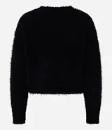 Suéter slim de punto color blanco con cuello redondo y manga larga ajustada.