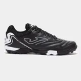 Championes de fútbol Joma modelo Maxima, diseñados para césped sintético. Presentan un diseño en color negro con detalles en blanco, confeccionados con materiales sintéticos de alta resistencia y sistema de ventilación integrado.