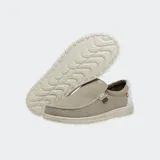 Zapatos Hey Dude Mikka Braided color marrón con capellada trenzada y suela beige.