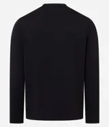 Remera térmica de manga larga y cuello redondo, confeccionada en tejido técnico ligero de poliéster y elastano. Diseño liso y ajustado, ideal para actividades deportivas.