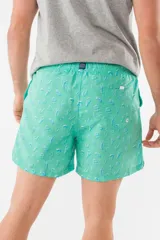 Short de baño azul con estampado de flamencos.