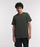 Remera de hombre Ripping, modelo comfort, de cuello redondo y manga corta. Confeccionada en tejido de algodón con textura acanalada y diseño liso.