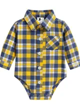 Body camisa a cuadros azul, amarillo y blanco, con cuello clásico, manga larga, bolsillo en el pecho y cierre con botones a presión en la entrepierna.