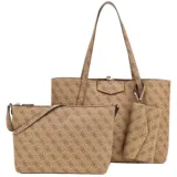 Set de cartera tipo tote y bolso de mano Guess, con estampado de monograma de la marca en color marrón y beige. Incluye un pequeño accesorio colgante tipo sobre.