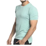 Remera deportiva de manga corta color naranja melange, con cuello redondo y logo de la marca Umbro estampado en blanco en el pecho.
