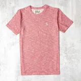 Remera de manga corta color salmón jaspeado con cuello redondo y logo bordado en el pecho. Corte clásico.