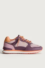 Zapatillas Hoff modelo Istambul, con base blanca y detalles en violeta, lila, naranja y beige.