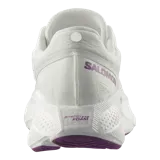 Championes de running Salomon modelo Aero Glide 3, color blanco con detalles en lila y suela morada. Cuentan con amortiguación de alta densidad y capellada de malla sin costuras.