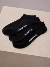 Pack de tres pares de medias Rusty de algodón hasta el tobillo, color negro con logo blanco.