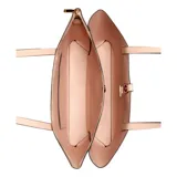 Bolso tote Guess Gianessa Grande color rosa pálido, con textura granulada y logo metálico dorado.