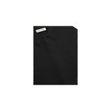 Remera polo Fear of God Essentials de corte cropped y estilo noventero, color negro, con cuello clásico, cierre frontal de un botón y sutil logotipo bordado en el pecho.