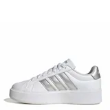 Championes urbanos Adidas modelo Streettalk Bold, color blanco con detalles en plateado. Presentan diseño de plataforma, puntera reforzada y las icónicas tres tiras laterales en acabado metalizado.