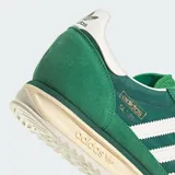 Championes Adidas SL 72 RS color verde con detalles en blanco y suela color crema.