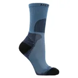 Calcetines técnicos de caña media color azul con detalles en negro.