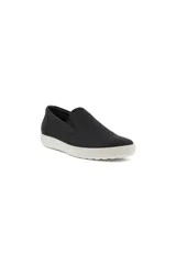 Zapatillas Ecco Soft 7 sin cordones, de cuero negro con textura y suela blanca de goma.