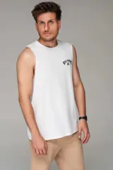 Musculosa blanca Billabong con estampado gráfico negro en la espalda que incluye la marca y su logotipo de olas.