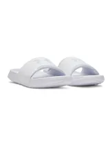 Chinelas Under Armour modelo Ignite Select, color blanco, con correa fija acolchada y logo de la marca en relieve. Presentan plantilla de EVA para mayor amortiguación y suela con tracción.