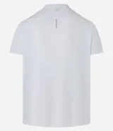 Remera deportiva de poliéster color gris claro, con cuello redondo, mangas cortas y recortes laterales de poliamida. Corte clásico.