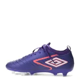 Championes de fútbol Umbro modelo Legacy Hg, color violeta con diseño geométrico y detalles en naranja y blanco. Presenta suela con tapones para césped y cierre con cordones.