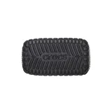 Bolso tipo tote Crocs color negro, fabricado en material sintético perforado con detalles texturizados en la base, doble asa superior y logo de la marca en relieve en el frente.
