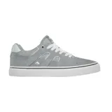 Championes de skate Emerica, modelo Sole, color gris con detalles en blanco. Confeccionados en gamuza y tela, con suela de goma vulcanizada y cordones blancos.