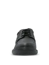 Zapato de vestir tipo derby con cordones, confeccionado en cuero vacuno con textura granulada. Presenta suela de goma EVA con tecnología Comfort 3 para mayor flexibilidad y amortiguación, y punta redonda.