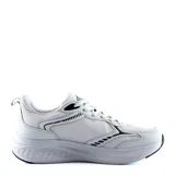Championes deportivos Umbro modelo Rusk, color gris con detalles en negro, confeccionados con malla transpirable y suela amortiguada.