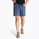 Short deportivo azul con cintura elástica ancha, calzoncillo interior y bolsillos funcionales.