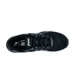 Championes de running Asics modelo Gel Excite 8, color negro con detalles en blanco. Presentan tecnología AmpliFoam en la entresuela para mayor amortiguación y diseño de malla transpirable en la parte superior.